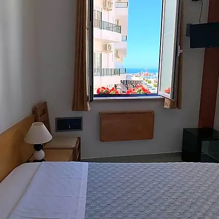 Weaa Nazaré