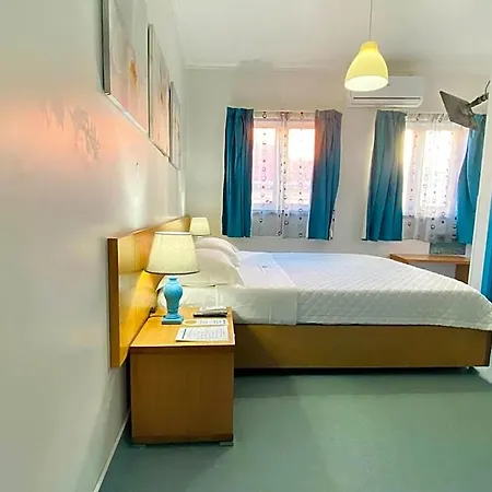 Weaa Hotel Nazaré